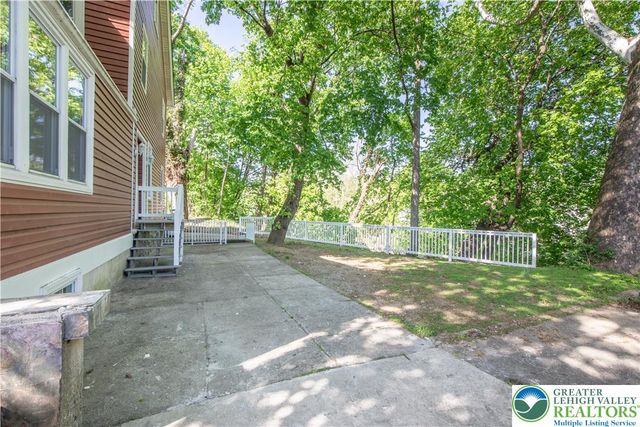 61 North locust Street, Easton, PA 18042