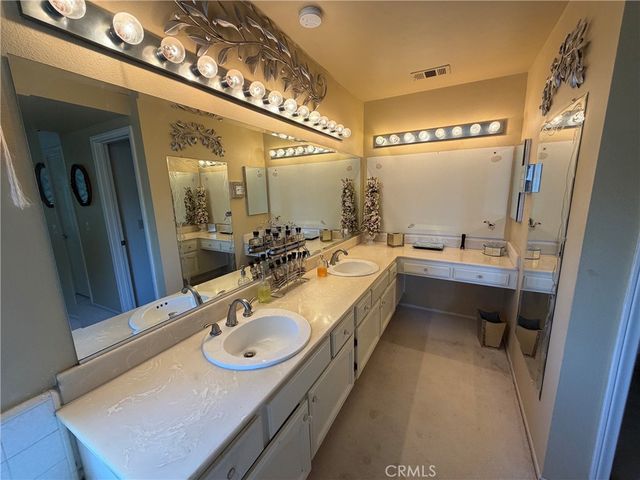 28742 Mauch, Saugus, CA 91390