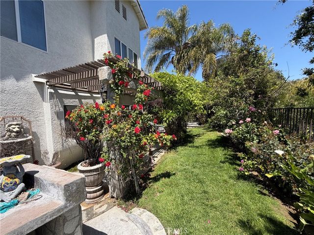 28742 Mauch, Saugus, CA 91390