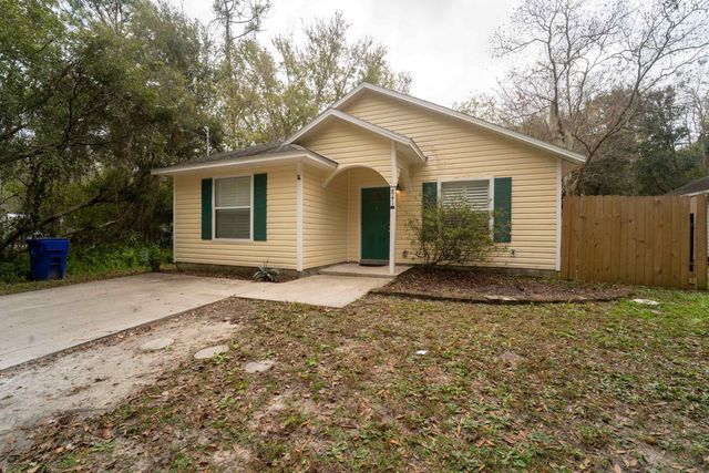 841 Helen St, St Augustine, FL 32084