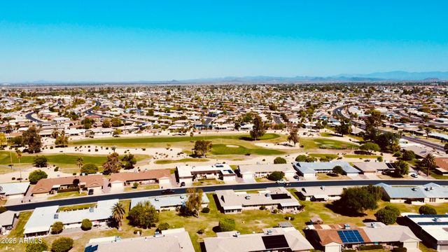 10416 W PRAIRIE HILLS Circle, Sun City, AZ 85351