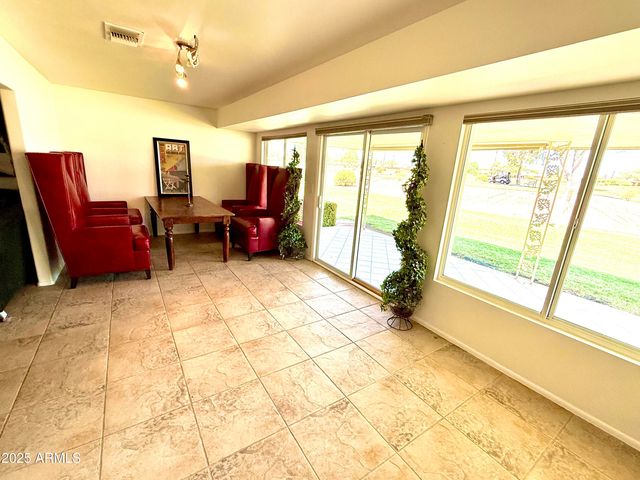 10416 W PRAIRIE HILLS Circle, Sun City, AZ 85351