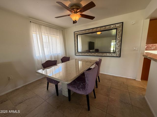 10416 W PRAIRIE HILLS Circle, Sun City, AZ 85351