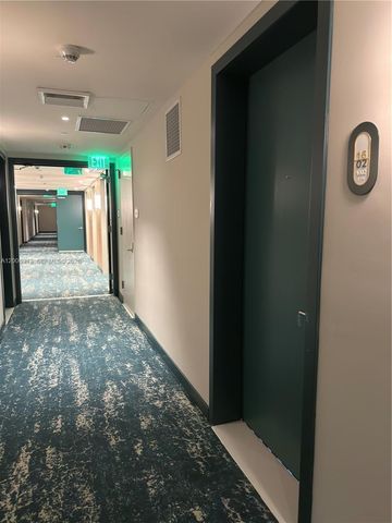 77 SE 5th St 1602, Miami, FL 33131