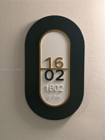 77 SE 5th St 1602, Miami, FL 33131