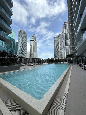 77 SE 5th St 1602, Miami, FL 33131