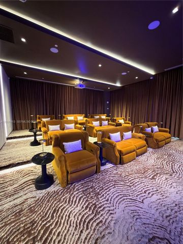 77 SE 5th St 1602, Miami, FL 33131