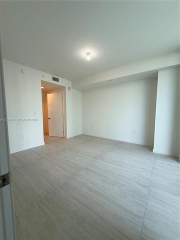 77 SE 5th St 1602, Miami, FL 33131