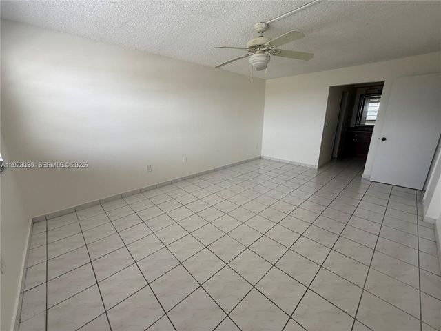 14250 SW 62nd 524, Miami, FL 33183