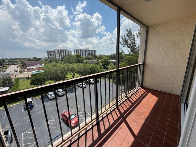 14250 SW 62nd 524, Miami, FL 33183