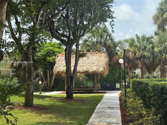 14250 SW 62nd 524, Miami, FL 33183