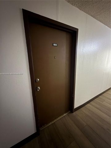 14250 SW 62nd 524, Miami, FL 33183