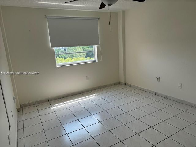14250 SW 62nd 524, Miami, FL 33183