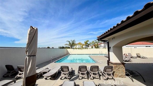 23301 Ridge Route 47, Laguna Hills, CA 92653