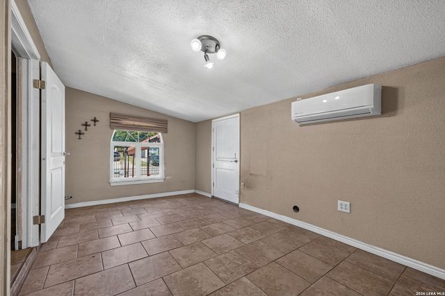 158 LELANI ST, San Antonio, TX 78242