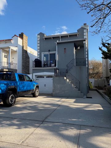 326 E Walnut Street, Long Beach, NY 11561