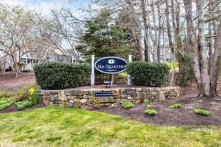 10 Lanyard Way 7239 D, Mashpee, MA 02649