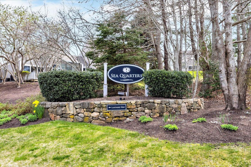 10 Lanyard Way 7239 D, Mashpee, MA 02649