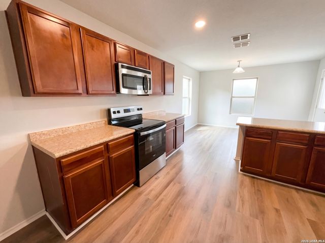 6803 Freedom, San Antonio, TX 78242