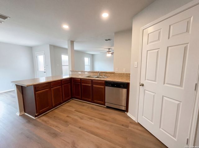 6803 Freedom, San Antonio, TX 78242