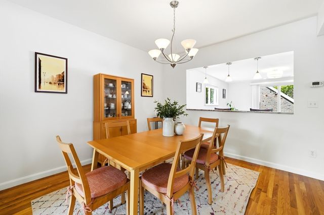 41 Cross St, Winchester, MA 01890