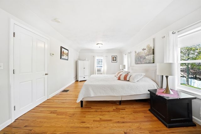 41 Cross St, Winchester, MA 01890
