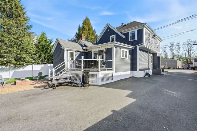 41 Cross St, Winchester, MA 01890