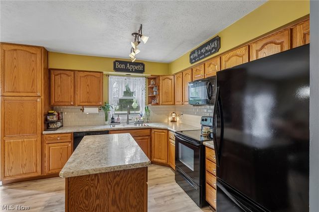 9632 Omega Court, Mentor, OH 44060