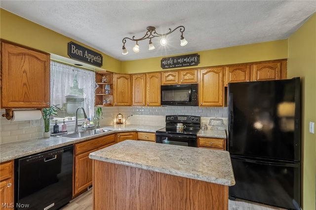 9632 Omega Court, Mentor, OH 44060