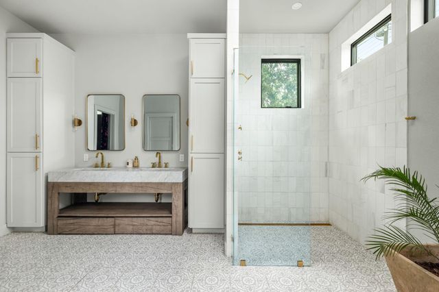 123 Havana ST, Austin, TX 78704