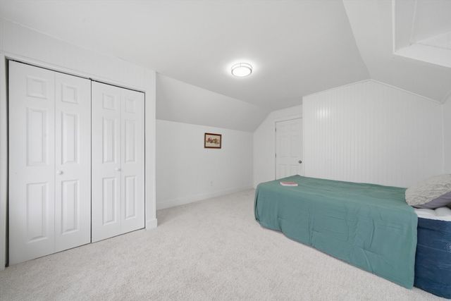 302 Hubbard Avenue, Elgin, IL 60123