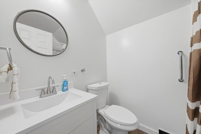 302 Hubbard Avenue, Elgin, IL 60123