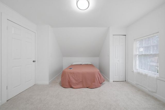 302 Hubbard Avenue, Elgin, IL 60123