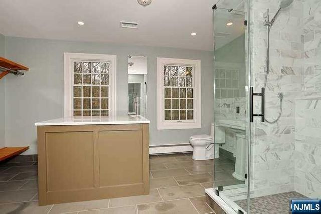 44 W Hill Road, Woodcliff Lake, NJ 07677