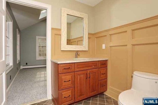 44 W Hill Road, Woodcliff Lake, NJ 07677