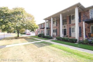 6109 Orchard Lake Road 101, West Bloomfield, MI 48322