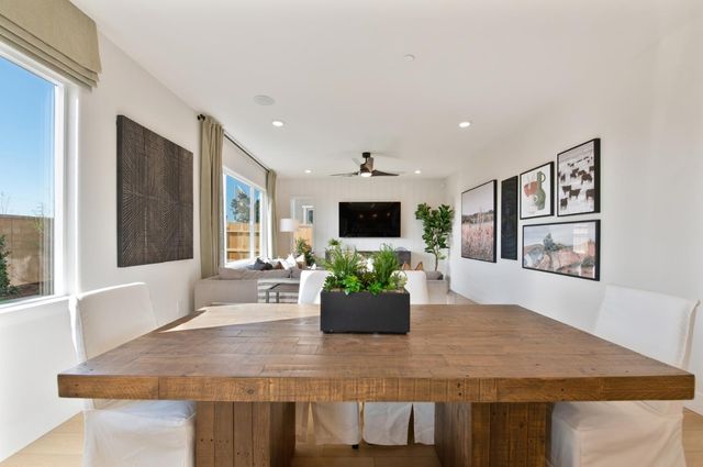 2592 Constellation Cir, Roseville, CA 95747