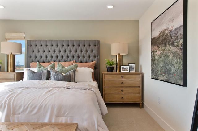 2592 Constellation Cir, Roseville, CA 95747