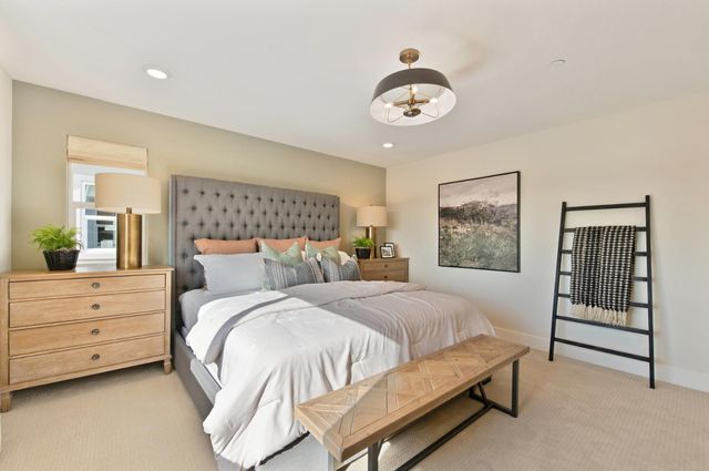 2592 Constellation Cir, Roseville, CA 95747