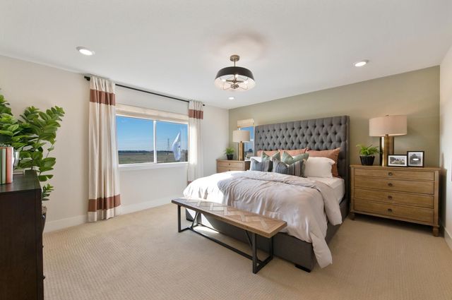 2592 Constellation Cir, Roseville, CA 95747