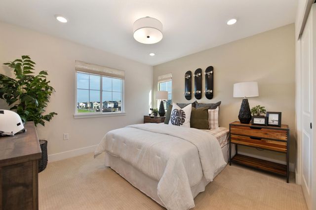 2592 Constellation Cir, Roseville, CA 95747