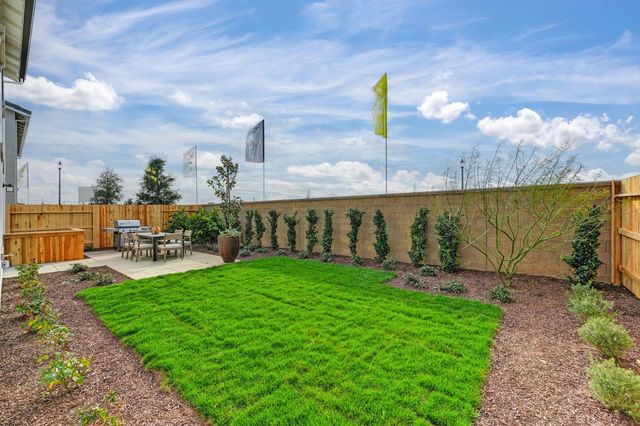 2592 Constellation Cir, Roseville, CA 95747