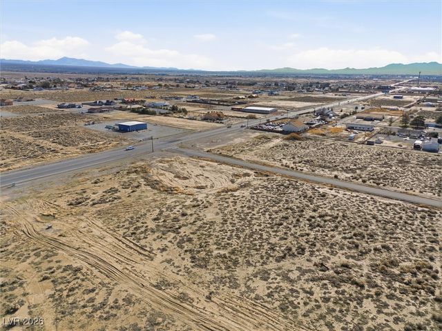 2950 East Deacon Street, Pahrump, NV 89048