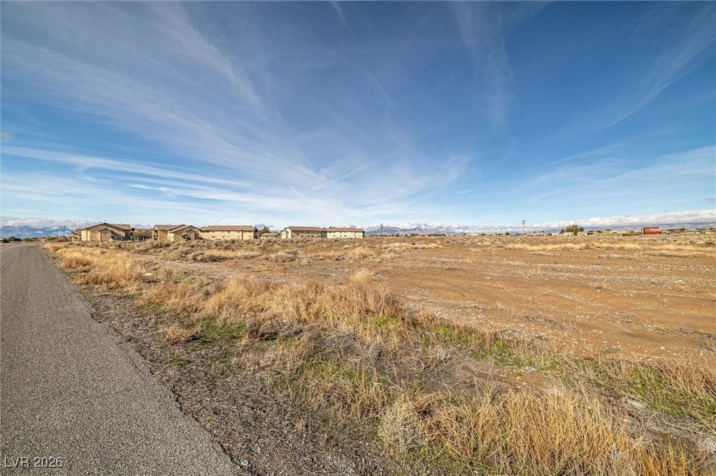2950 East Deacon Street, Pahrump, NV 89048