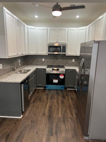 56 S SANGA RD, Cordova, TN 38018