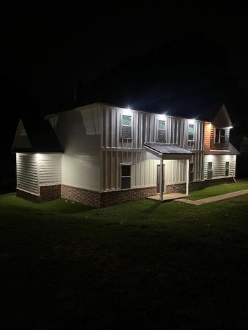 56 S SANGA RD, Cordova, TN 38018