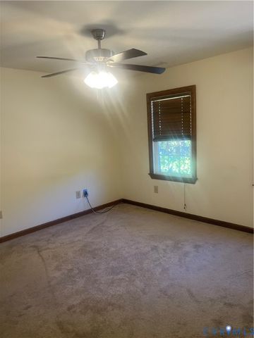 2843 Sand Hills Dr, Chester, VA 23831