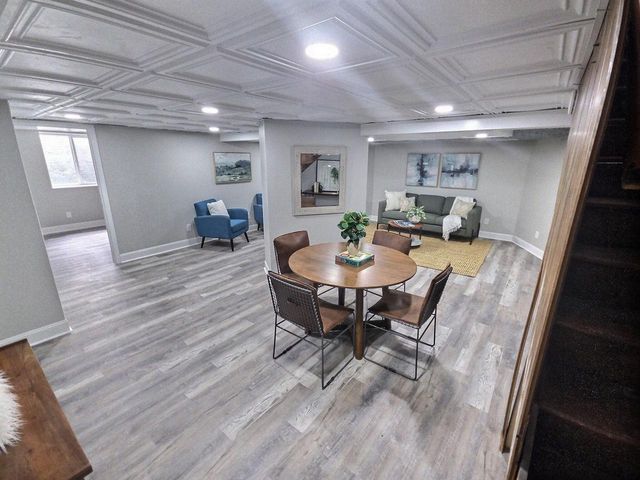 2608 W Hyacinth COURT, Mequon, WI 53092