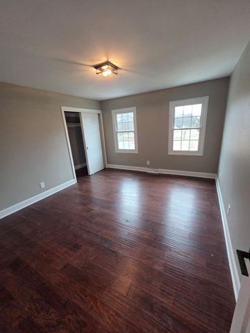 2608 W Hyacinth COURT, Mequon, WI 53092