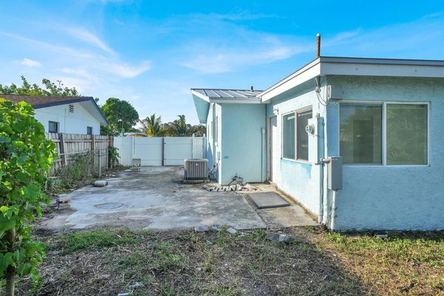 3360 Florida Boulevard, Palm Beach Gardens, FL 33410